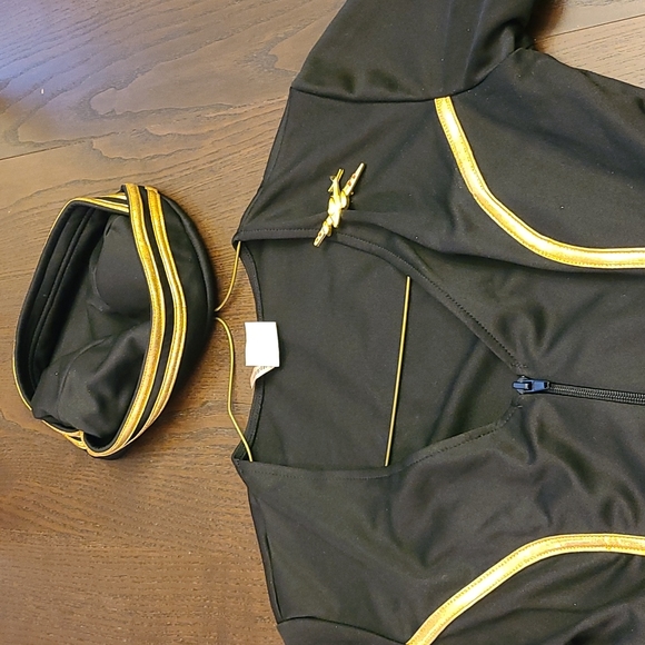 Halloween costume, Women's 3 piece sexy flight crew attandent costume - Picture 4 of 5